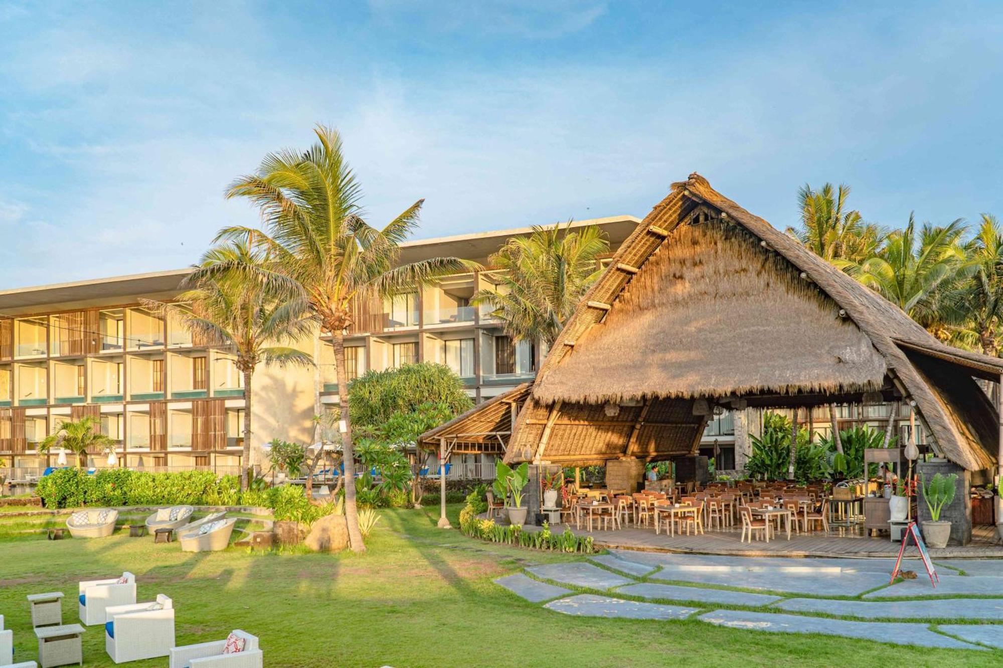 Wyndham Tamansari Jivva Resort Bali Siyut Luaran gambar The resort's main building