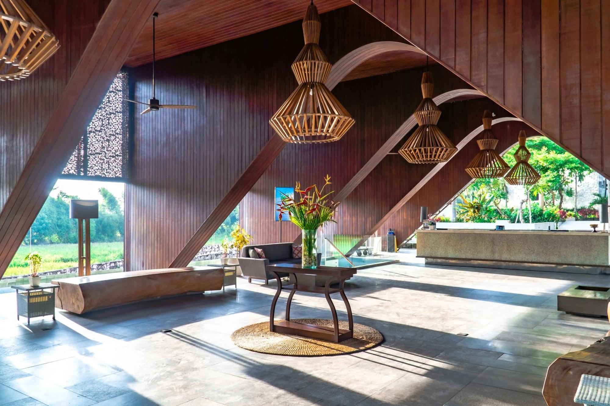 Wyndham Tamansari Jivva Resort Bali Siyut Luaran gambar Interior of the hotel